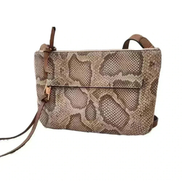 Vince Camuto Handbags - VTG Genuine Vince Camuto Leather Snake skin look. Womens shoulder purse